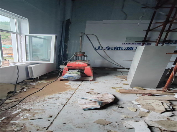 北川地基基础下沉墙体裂缝加固注浆顶升施工